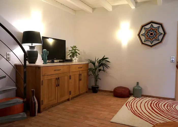 Mas Des Fleurs - Mimosa * Περπινιάν